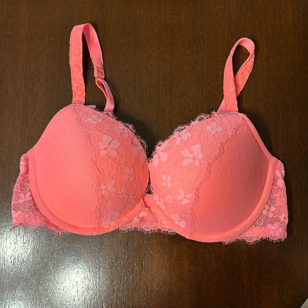 Victorias Secret Dream Angels push up. NWOT